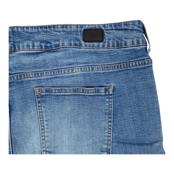 Celebrity Jean Shorts Plus Size 24 Cuffed Stretch Medium Wash - Picture 4 of 7